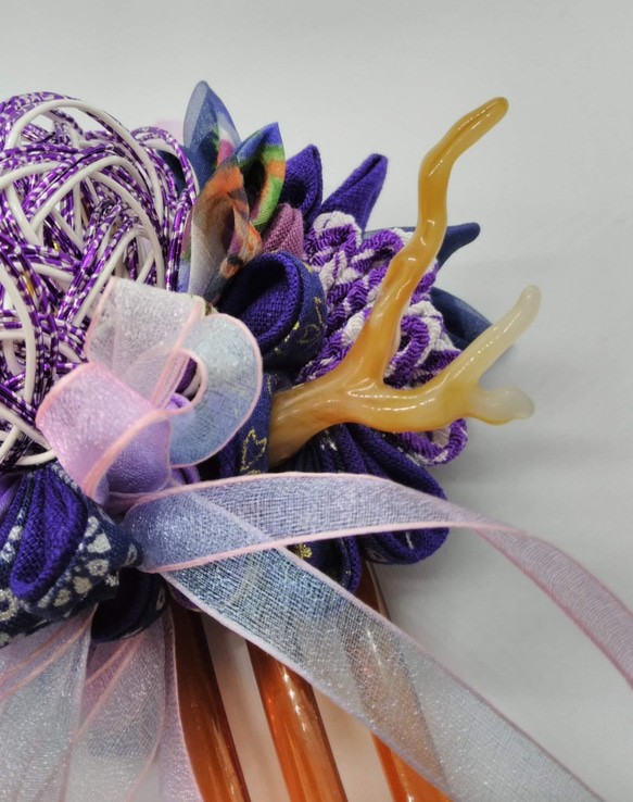 【花樁屋∥滅紫】つまみ細工髮簪 典雅紫 鹿角 水引 成人式 交換禮物 第5張的照片