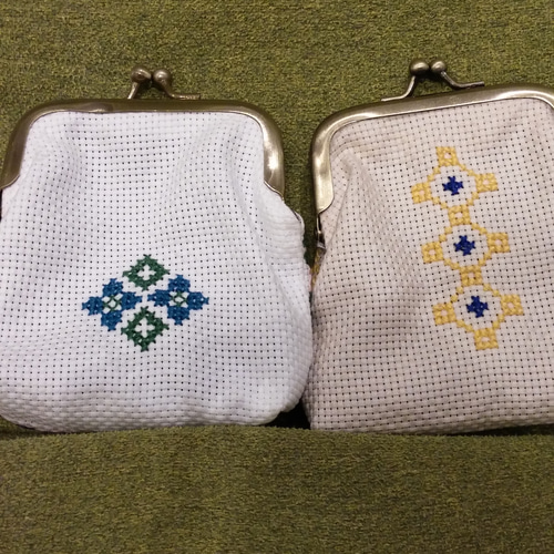 ハンドメイド　手刺繍ガマ口セット COSMO 刺しゅうキット 小さながまぐち メイフラワー｜ルシアン