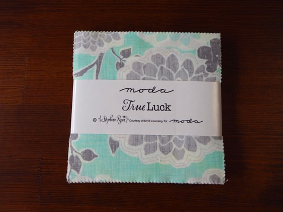 True Luck : Charm Pack / Moda Fabrics 1枚目の画像