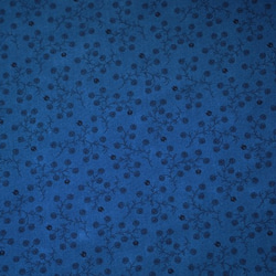 modafabrics ◇ MACKINAC ISLAND ◇ 小さな丸い実の植物柄プリントの生地 ◇藍色 4枚目の画像