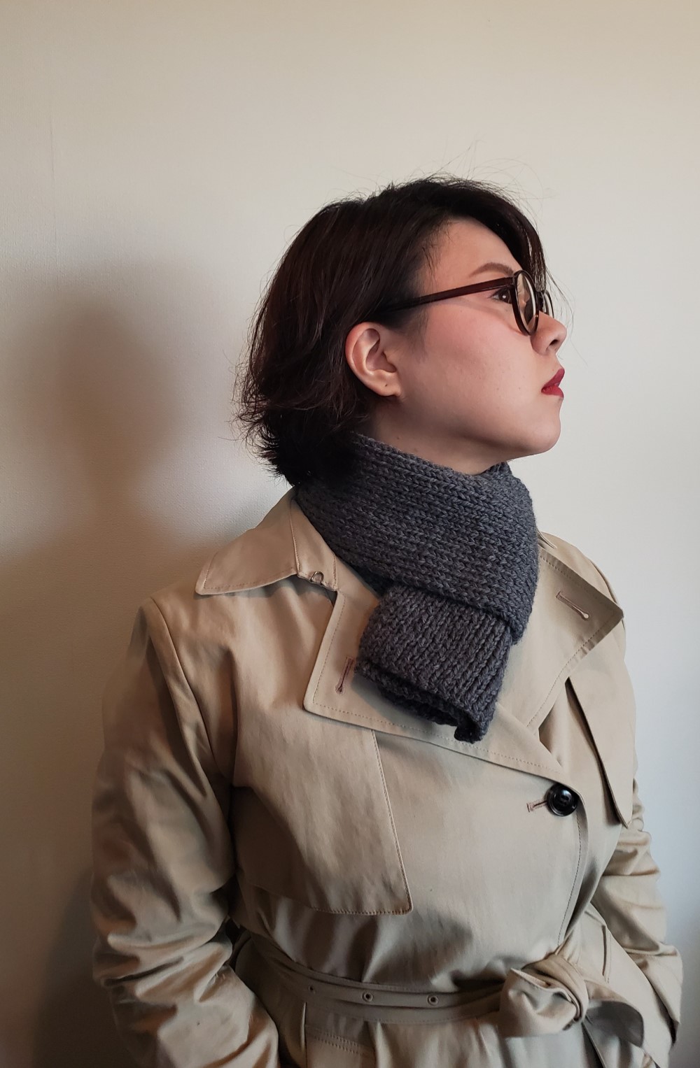 再販★E93M【クリスマスギフト】シックなダークグレー/リブ編みのコンパクトマフラー/ピュアメリノ100％【送料無料】