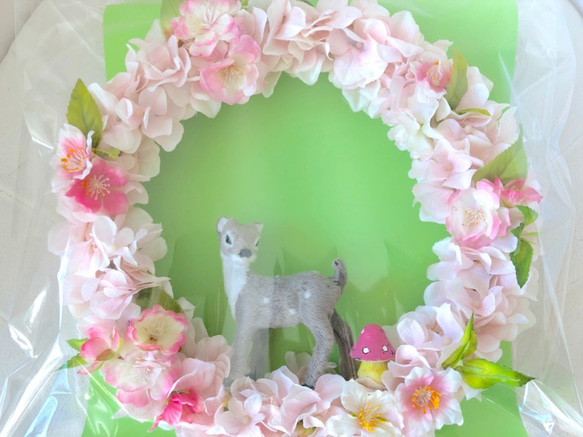 送料無料　直径26cm♡バンビと桜のリース ピンクアジサイミックス　ひな祭り　きのこ 春リース チェリーブロッサム 3枚目の画像