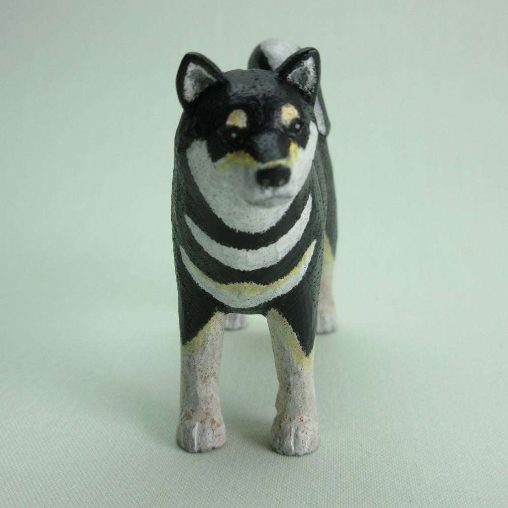 木彫りの犬