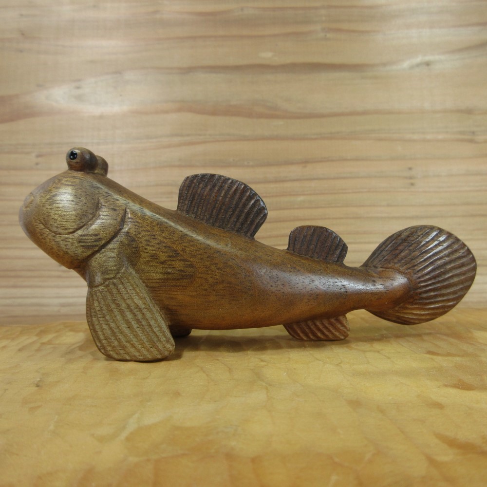 トビハゼの木彫ペーパーウェイト（片面）