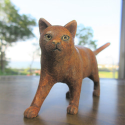 木彫りの猫　彫刻　　 2枚目の画像
