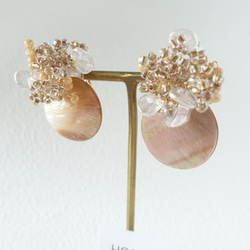 floret earring オーロラ×シェル 1枚目の画像