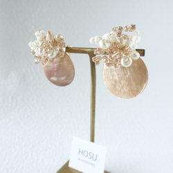 [送料無料」floret earring ピンクベージュ×シェル 2枚目の画像