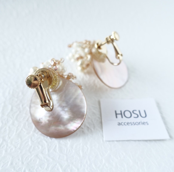 [送料無料」floret earring ピンクベージュ×シェル 4枚目の画像