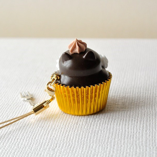 たぬきケーキ(金カップ) バッグチャーム minatsu 通販 3910596｜Creema