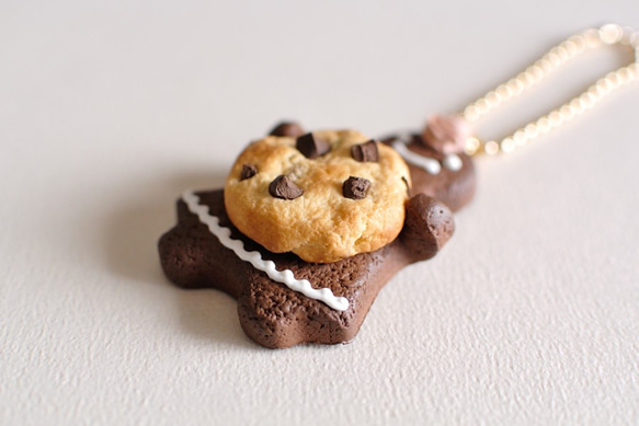 クッキーガールwithチョコチップクッキー【ボールチェーンチャーム】 3枚目の画像