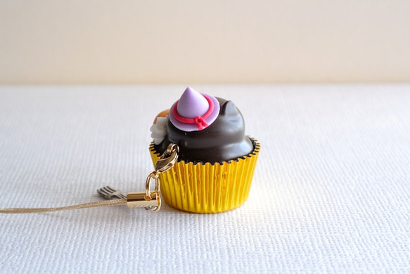 ハロウィンたぬきケーキ(紫の魔女帽) 4枚目の画像
