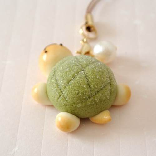 オーダーページ✰抹茶カメロンパンストラップ フェイクスイーツ ミニチュアパン カメロンパン・ストラップ（抹茶） 携帯ストラップ minatsu 通販