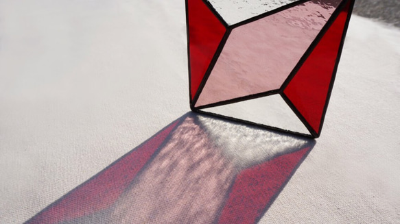 杯墊 置物墊 掛飾 玻璃鑲嵌『LUMIROOMI 正負空間』四角紅 第1張的照片