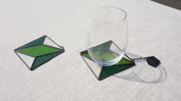 コースターグローブパッド装飾ガラスモザイク「LUMIROOMI正および負の空間、」緑の四隅 1枚目の画像