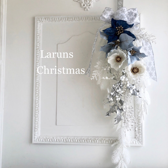 クリスマススワッグ　ブルーのポインセチアと白アネモネ　冬のインテリア　特大70㎝長さクリスマス準備 2枚目の画像