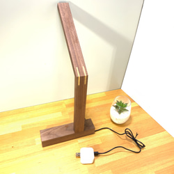 癒しの空間を造る木製スタンドライト照明 4枚目の画像