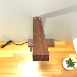 癒しの空間を造る木製スタンドライト照明 6枚目の画像