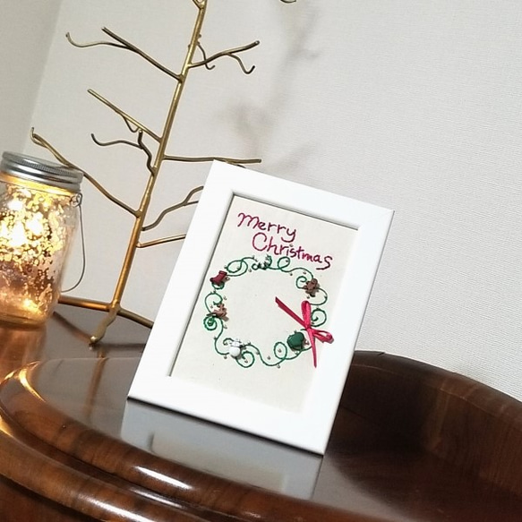 クリスマス飾り『リース』フレーム［ビーズ刺繍作品］ 1枚目の画像