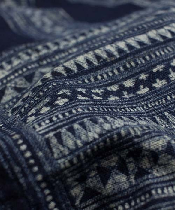 モン族藍染バティックのガウチョパンツ　ワイドパンツ*83ｃｍ丈 5枚目の画像