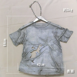 しわも生地感もリアルに再現できたアートな破れたアルミTシャツ 3枚目の画像