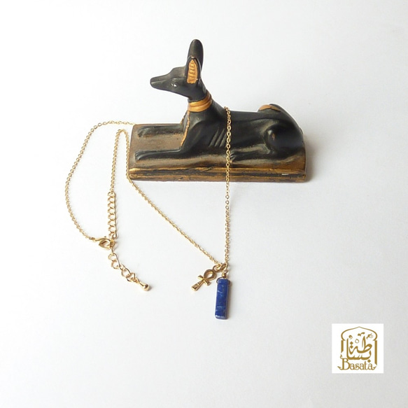 ～古代エジプトシリーズ～　アンク（生命の鍵）と細長いラピスラズリのネックレス　 3枚目の画像