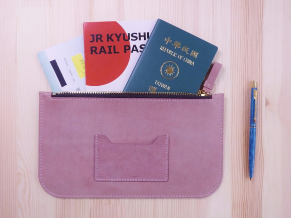 シンプルな本革パスポートバッグ・小物収納バッグ（マルチカラーオプション） 1枚目の画像