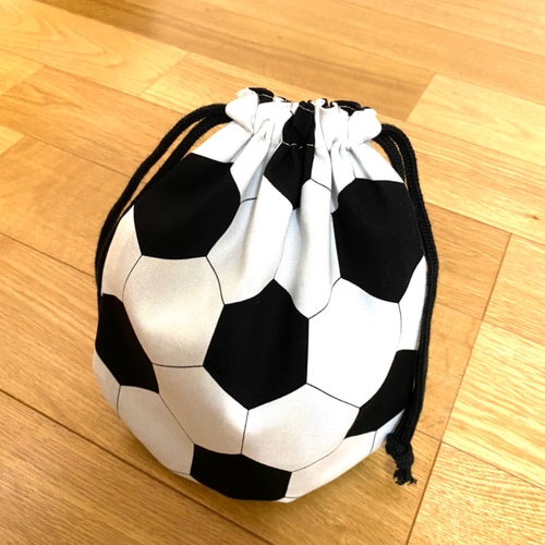 入園入学2025 サッカーボール柄 巾着とランチョンマットセット サイズ