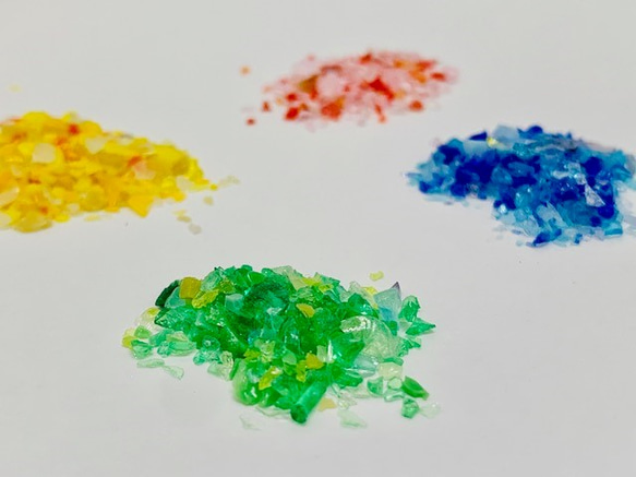 爽やかとんぼ玉ネックレス　さくらんぼ色 6枚目の画像
