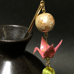 春色 ピンク麻の葉 折り鶴 × 絹糸タッセル のかんざし 3枚目の画像