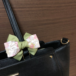 京都 西陣織 大ぶりうすピンク桜柄 ×抹茶 トリプルリボンクリップ ～春color〜 5枚目の画像