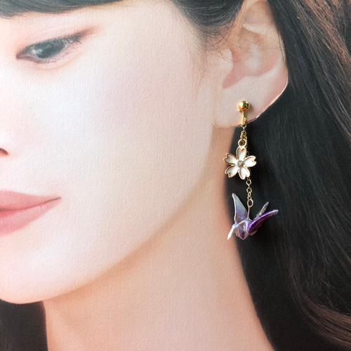ゆれ桜〜折り鶴イヤリング/ピアス(上品紫)＊受注生産品＊【 友禅和紙