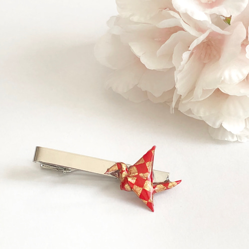 鶴のネクタイピン(赤金市松) 【 友禅和紙 × ORIGAMI アクセサリー