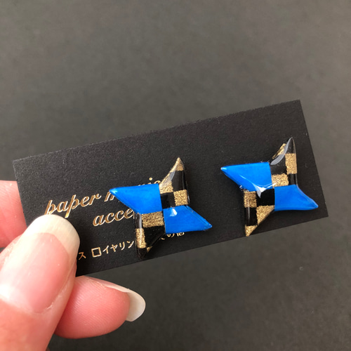 忍者の手裏剣ピアス(市松黒金×青)【 友禅和紙 × ORIGAMI アクセサリー