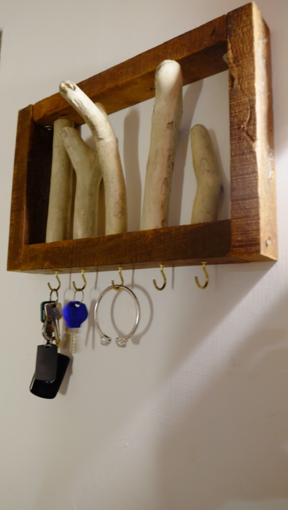 漂流木畫框掛架 Drift Wood Hanger 第2張的照片