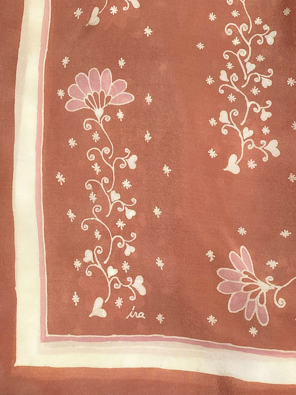 手描き更紗のプチスカーフ 絹 花柄 6枚目の画像