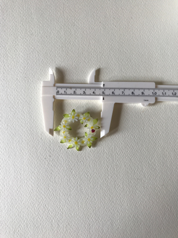 ディジーとてんとう虫のブローチ 4枚目の画像