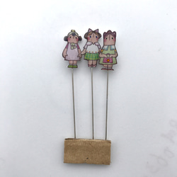 まち針、なかよし3人 グリーン 2枚目の画像