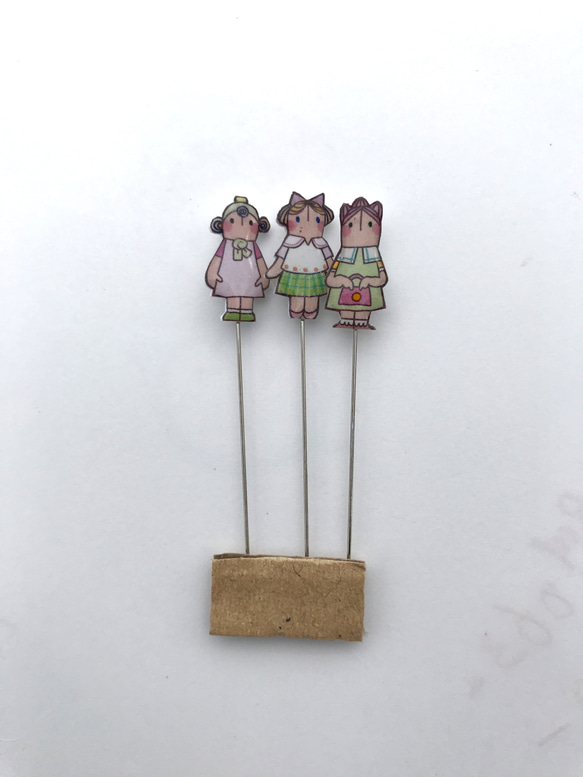 まち針、なかよし3人 グリーン 2枚目の画像