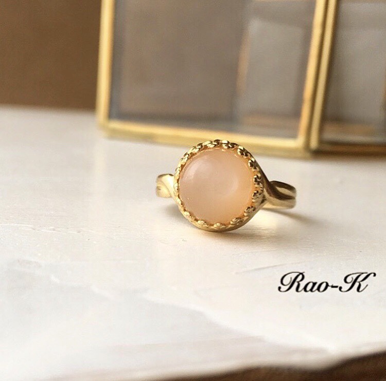 ✨ヨーロピアン・アンティーク調リング〜ピーチムーンストーン