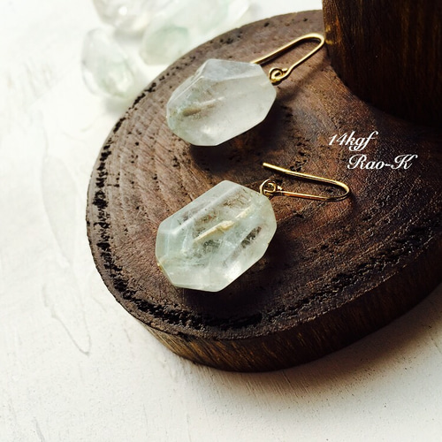 ✨14kgf 氷質✨グリーンファントムクォーツのピアス/イヤリング ピアス