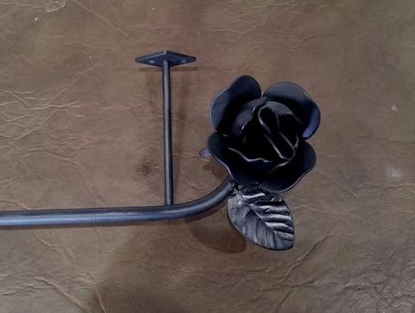 受注製作 国産☆アイアン製薔薇のタオルハンガー タオルバー アンティーク調 鉄製バラ タオル掛け 傘立て ガーデン雑貨 8枚目の画像