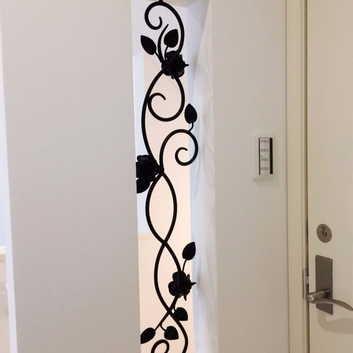 薔薇の装飾パネル アイアン製 W90cm 高級 装飾 スリット 屋外 面