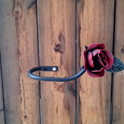 【受注製作】国産☆ アイアン製 薔薇のカーテンホルダー ローズ タッセル 鉄製 アンティーク調 バラの家 フック 4枚目の画像