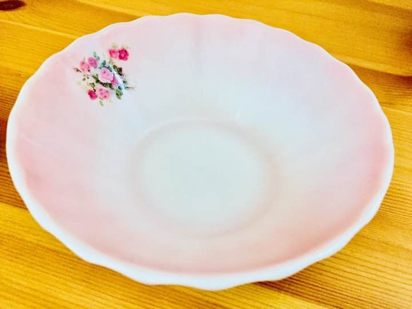陶器 薔薇のボウル 小鉢 ローズピンク 雑貨 和食器 洋食器 3枚目の画像