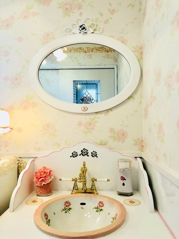 オーバルミラー 木製 アイアン薔薇 ティアラローズ 飾り付き 楕円形ミラー カントリー家具 アンティーク調 新築 2枚目の画像