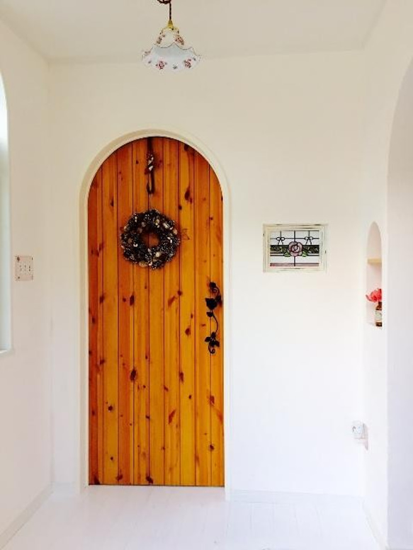 木製 アーチドア カントリー 家具 観音扉 片開きドア 建具 室内ドア ナチュラル カフェ インテリア 1枚目の画像