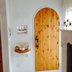 木製 アーチドア カントリー 家具 観音扉 片開きドア 建具 室内ドア ナチュラル カフェ インテリア 2枚目の画像