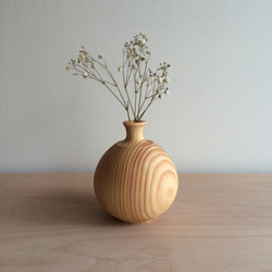 木製花瓶 第2張的照片