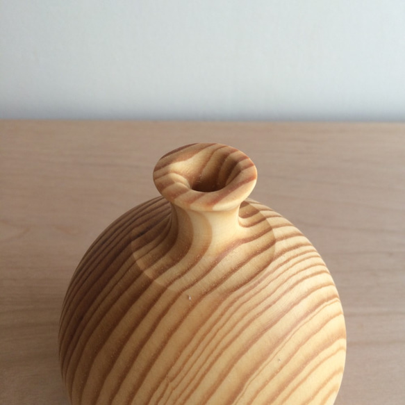 木製花瓶 第5張的照片