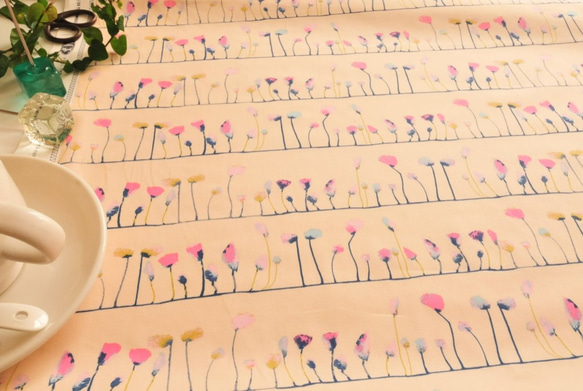 Petal Flamingoes Ethereal -ART GALLERY FABRICS 3枚目の画像